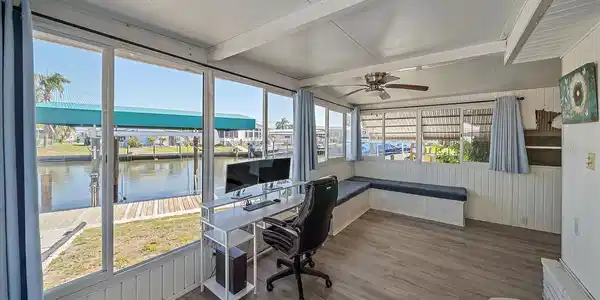 286 NASSAU DRIVE