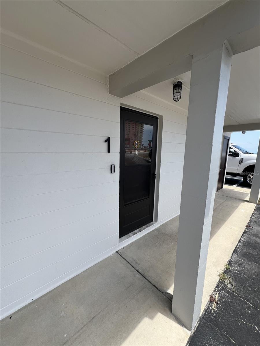 Image 1 Image 1