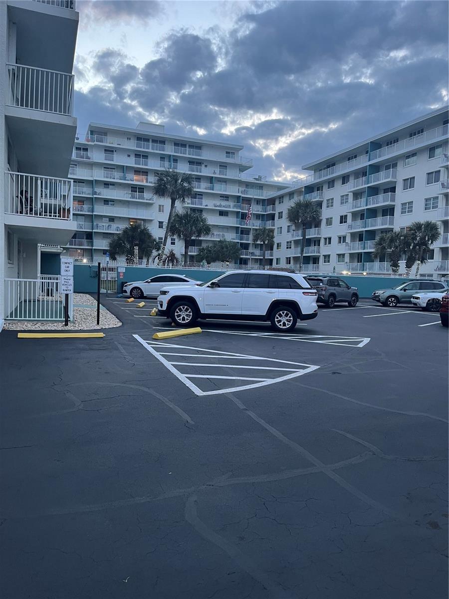 Image 1 Image 1