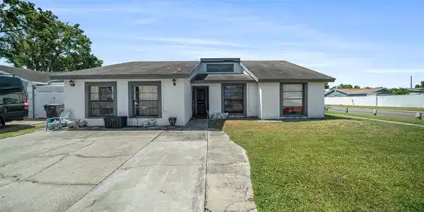 10106 SPRINGTREE COURT