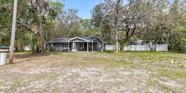 7689 W TROPICAL LANE