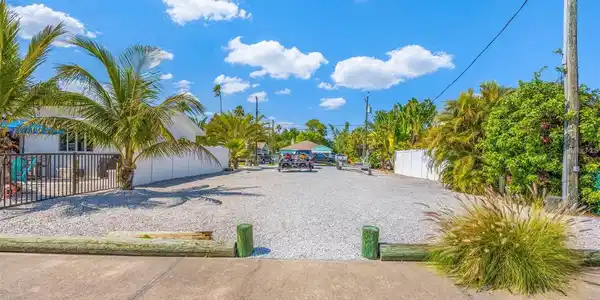 221 E MADEIRA AVENUE