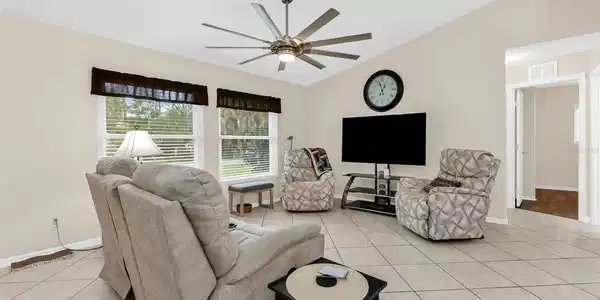 Image 4 Image 4