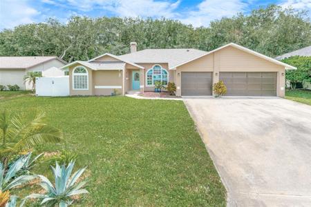 121 PONCE TERRACE CIRCLE