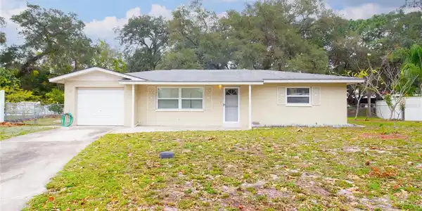 2102 POINCIANA TERRACE