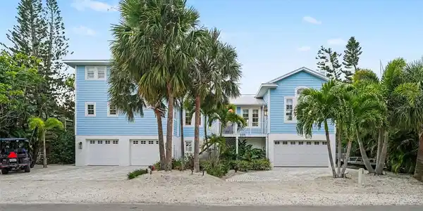 129 HAMMOCK ROAD
