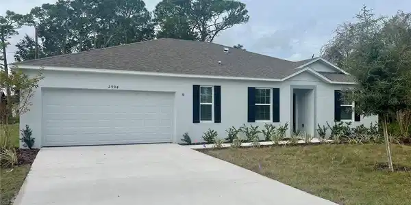 2904 UMBRELLA TREE DRIVE