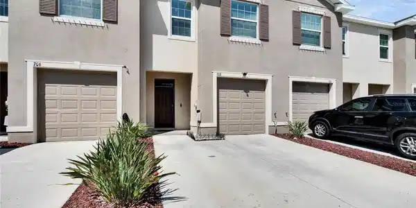 708 BARCLAY WOOD DRIVE