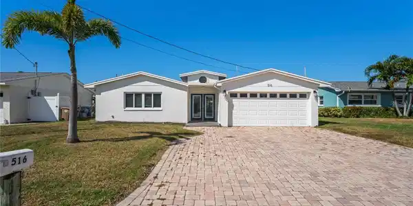 516 CRYSTAL DRIVE