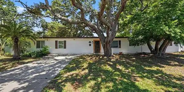217 GARDEN CIRCLE