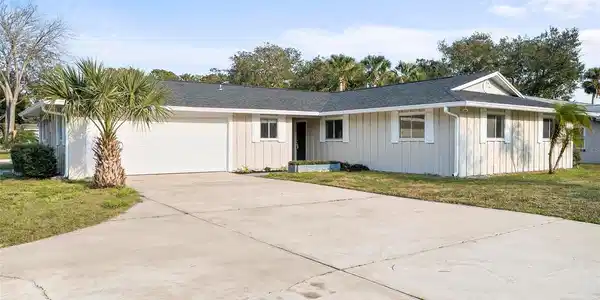 1 OVERBROOK COURT