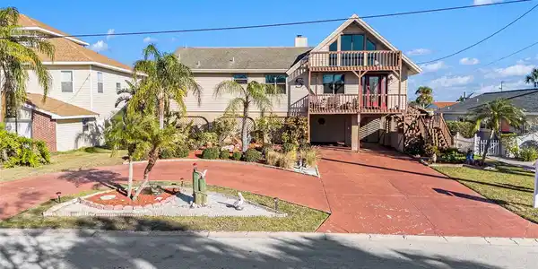8050 BRIGHTON DRIVE
