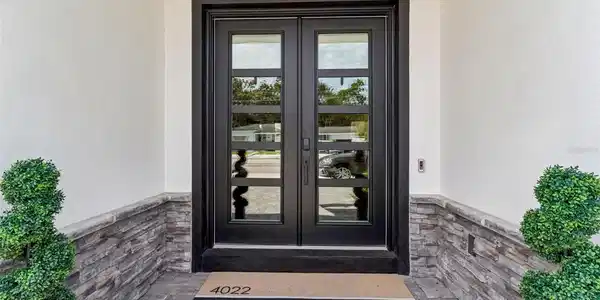 Image 4 Image 4