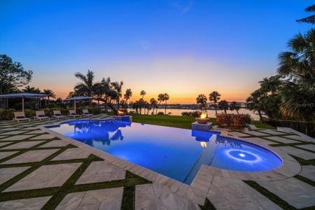 110 HARBOR VIEW LANE