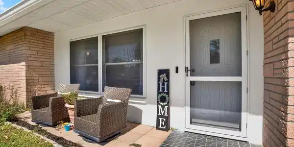 2874 SARAH DRIVE