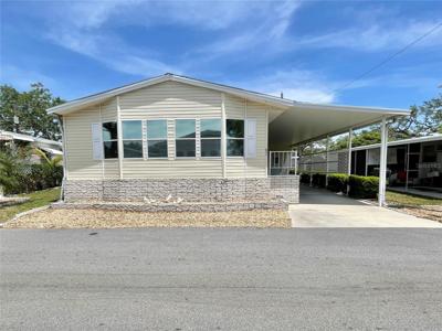 585 SKY HARBOR DRIVE