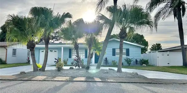 4371 NEWBURY DRIVE