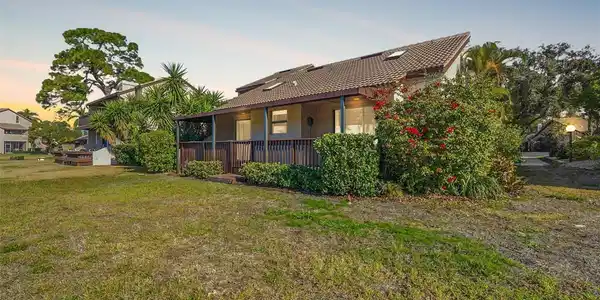1310 PELICAN CREEK CROSSING
