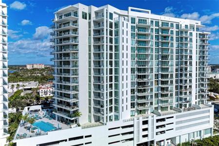 301 QUAY COMMONS