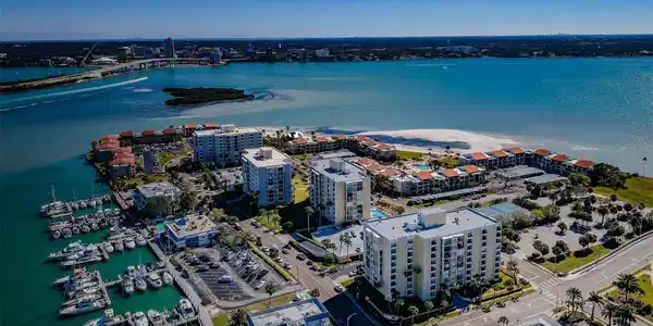 800 S GULFVIEW BOULEVARD