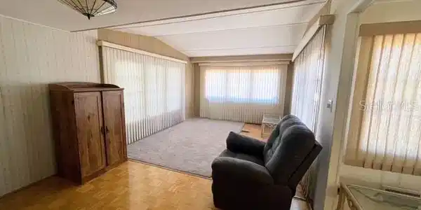 Image 4 Image 4