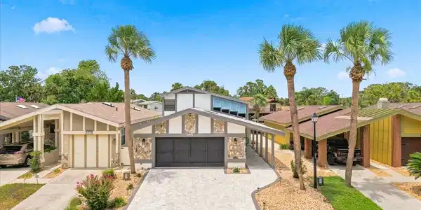 5214 S RIVERVIEW CIRCLE