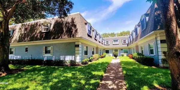 1717 BELLEAIR FOREST