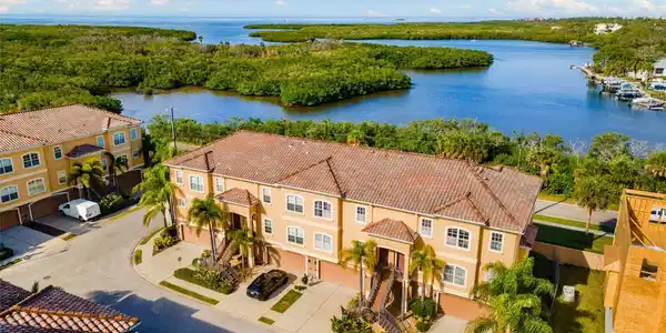 4533 HERON LODGE