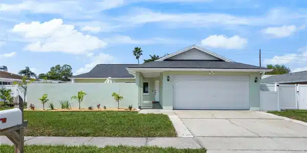 10424 118TH