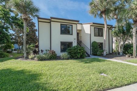 372 MOORINGS COVE DRIVE