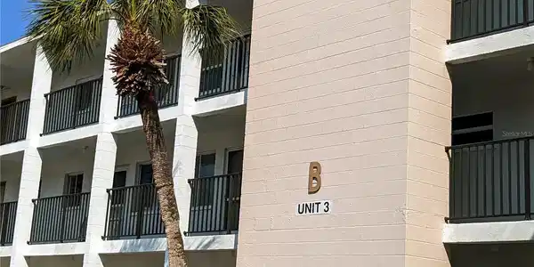 5841 PALM