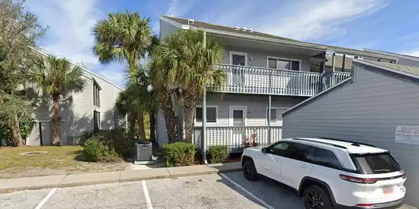 251 FENWICK DR