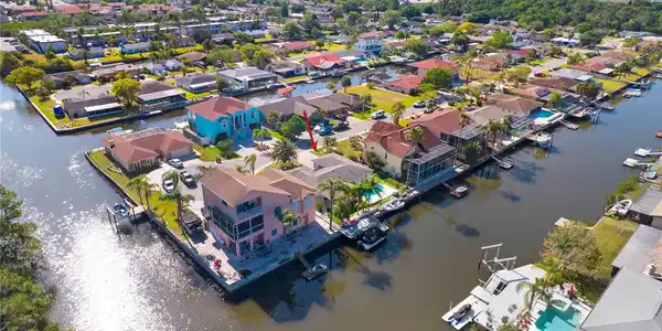 9921 TRADEWINDS
