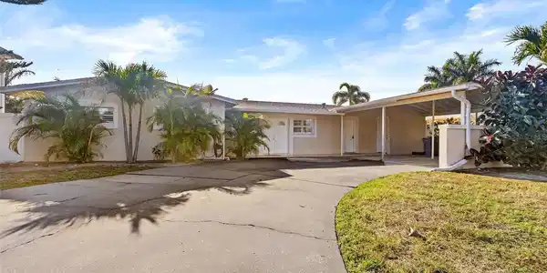 3945 FONTAINEBLEAU DRIVE