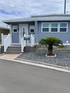 664 52ND WAY S