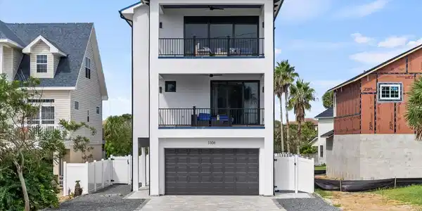 3306 N OCEAN SHORE BOULEVARD