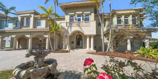 26 SUNSET BAY DRIVE