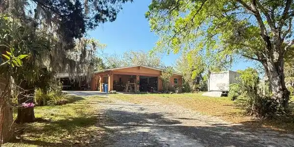 4858 TROYDALE ROAD