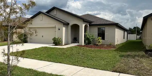 819 CHATHAM WALK