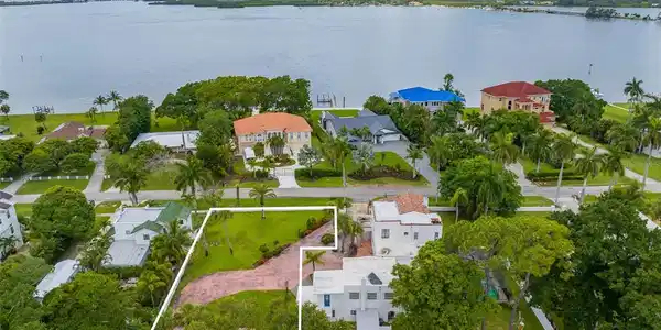 PALMA SOLA BLVD