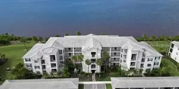 920 TIDEWATER SHORES