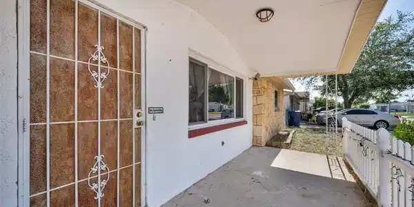 Image 4 Image 4