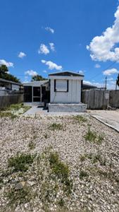 1810 HOLIDAY DRIVE