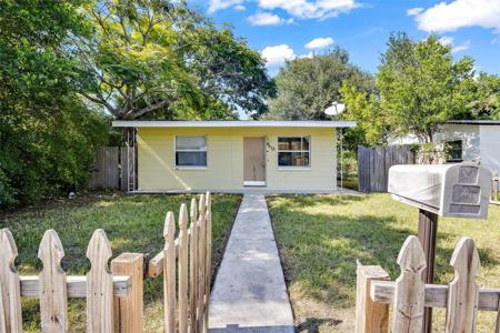4619 19TH S