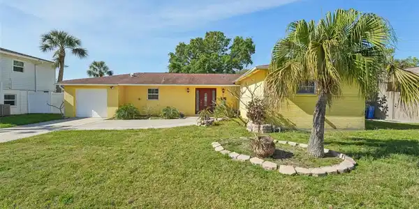 8408 FLAGSTONE DRIVE
