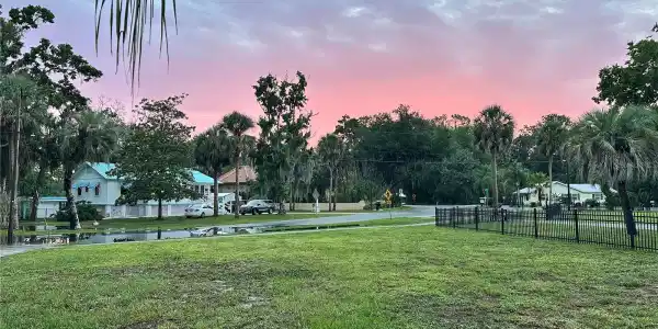 1115 SE KINGSBAY DRIVE