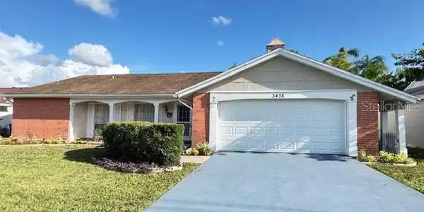 3438 MOOG ROAD