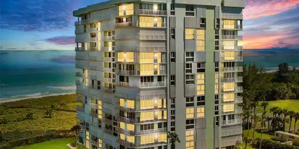 2700 HIGHWAY A1A