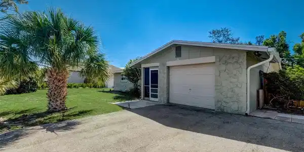1007 VENICE
