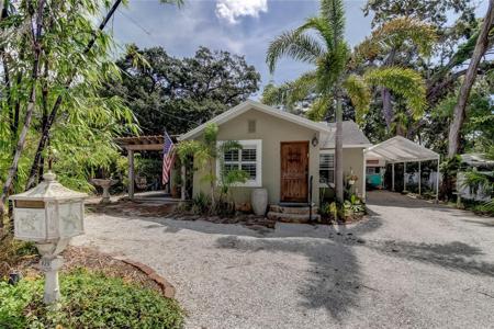 825 CAROLINA